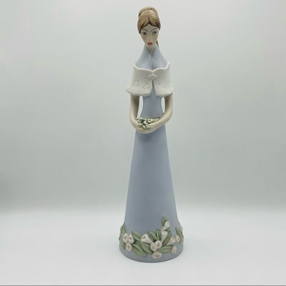 Vintage Royal Dux Bohemia Lady with Flowers Stretched Bisque Porcelain Figurine - Picture 1 of 9